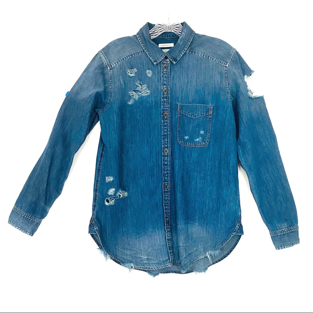 AE Distressed Oversized Denim Shirt Sz S